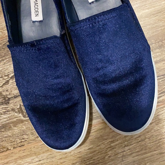 Navy blue suede flat sneakers - Picture 4 of 7
